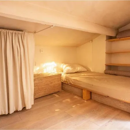 Appt Moderne Ac 2br 3p 5min-st Tropez سان تروبيه