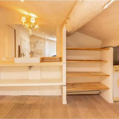 Appt Moderne Ac 2br 3p 5min-st Tropez شقة